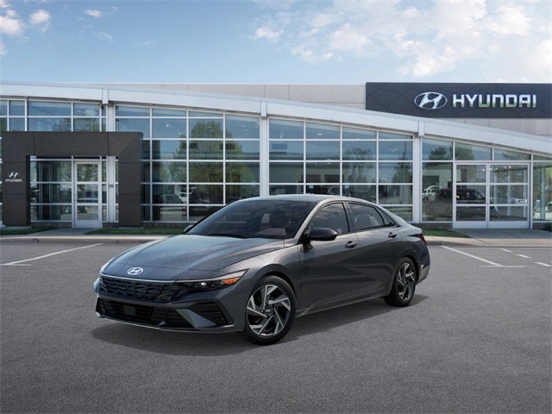 New 2025 Hyundai Elantra SEL image 1