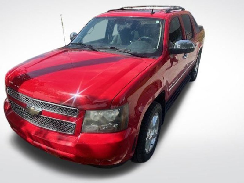 Used 2011 Chevrolet Avalanche LTZ image 1
