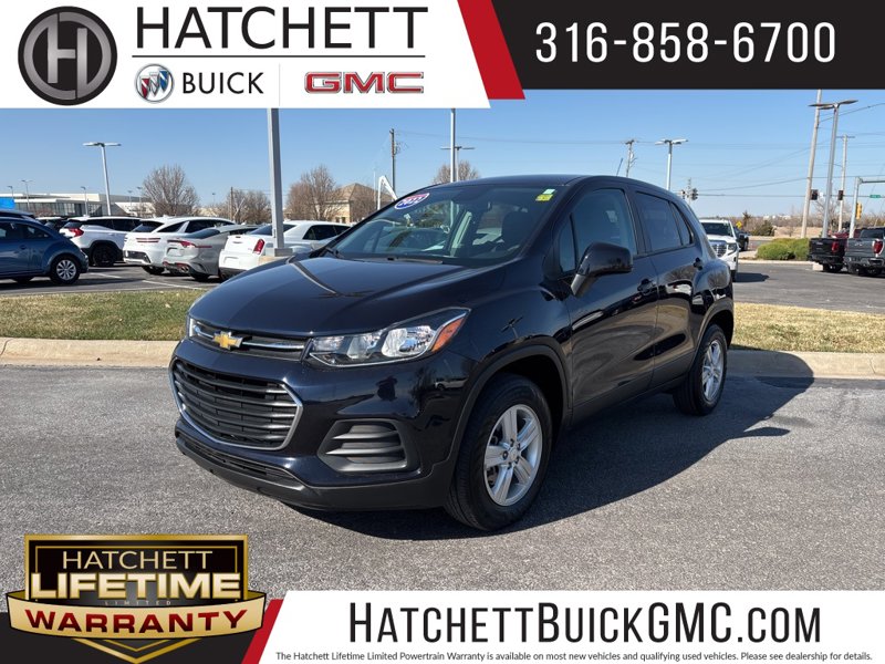 Used 2022 Chevrolet Trax LS w/ Tint and Cruise Package image 1