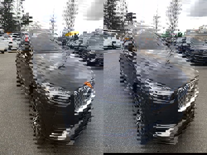 Certified 2022 Volvo XC90 T8 Inscription image 1