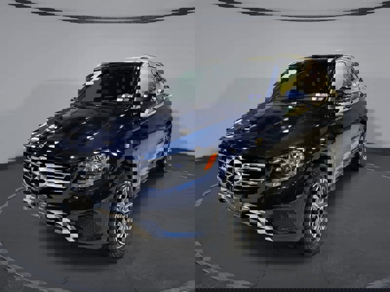 Certified 2019 Mercedes-Benz GLC 300 4MATIC image 1