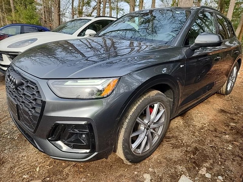 Certified 2024 Audi Q5 e Premium Plus w/ Premium Plus Package image 1