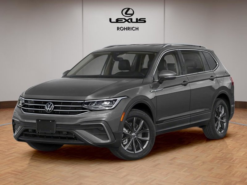 Used 2022 Volkswagen Tiguan SE image 1