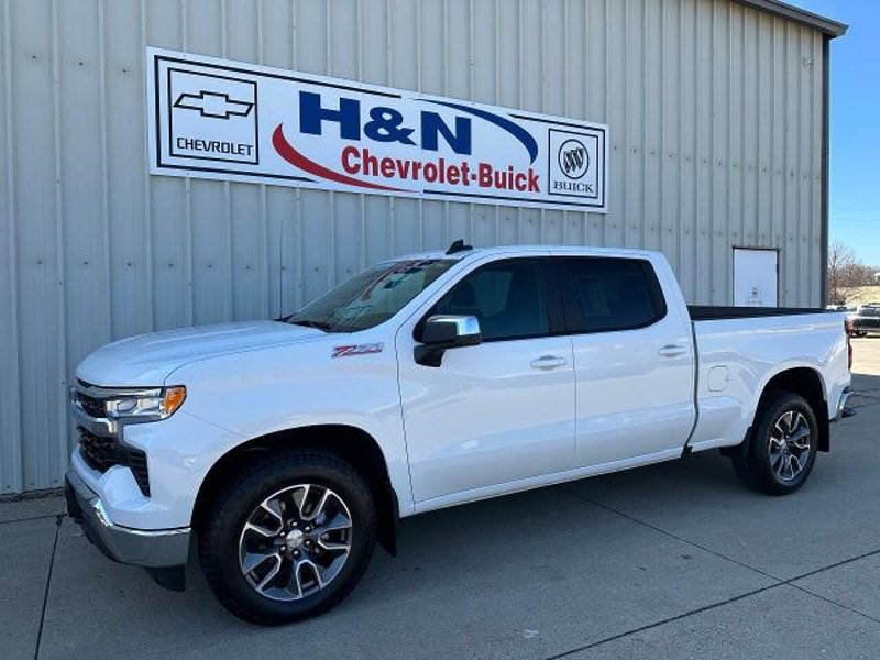 Certified 2024 Chevrolet Silverado 1500 LT image 1