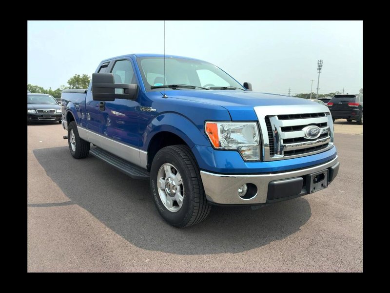 Used 2010 Ford F150 XLT image 1
