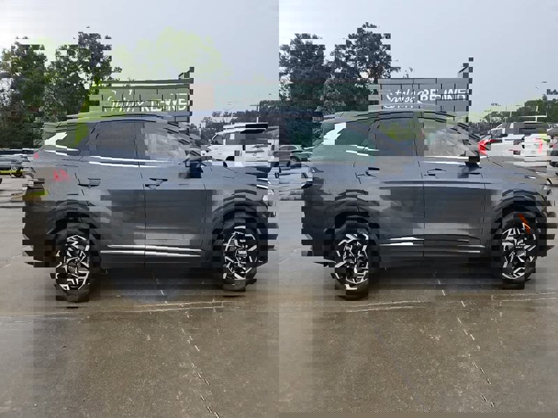Certified 2023 Kia Sportage LX image 1