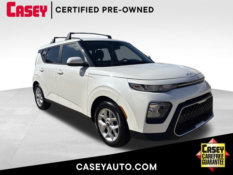 Certified 2022 Kia Soul S image 1