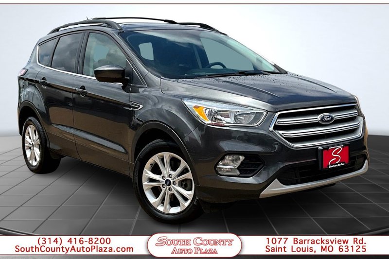 Used 2018 Ford Escape SE w/ SE Sync 3 Package image 1