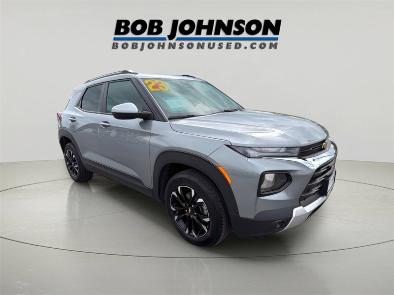 Used 2023 Chevrolet TrailBlazer LT w/ Convenience Package image 1