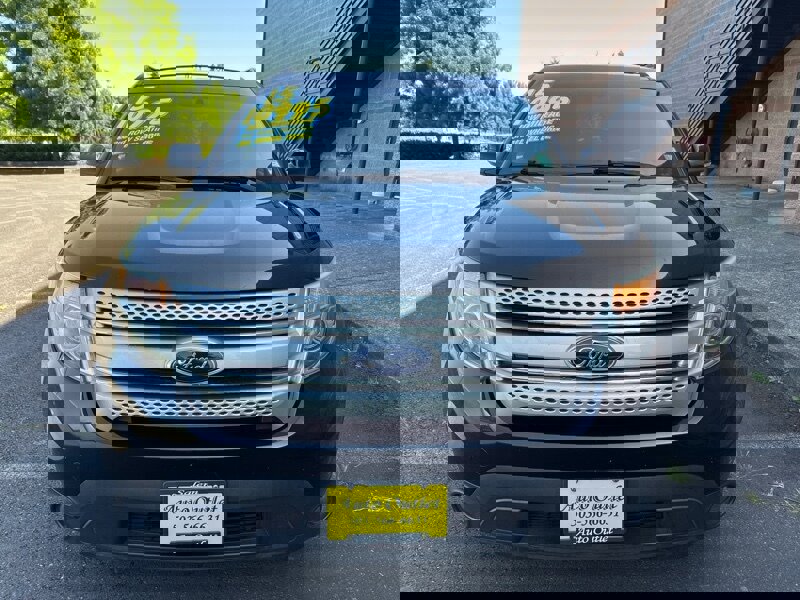 Used 2015 Ford Explorer XLT image 1