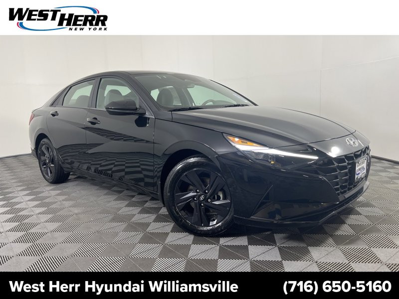 Certified 2022 Hyundai Elantra SEL image 1