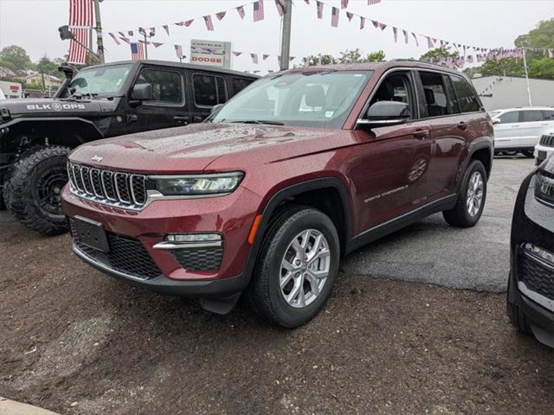 Certified 2022 Jeep Grand Cherokee Limited image 1