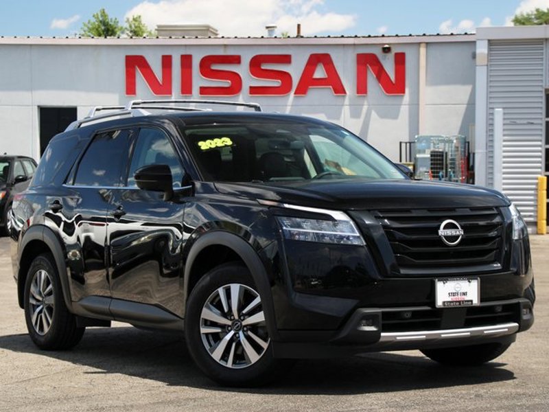 Certified 2023 Nissan Pathfinder SL w/ Lighting Package (N92) image 1