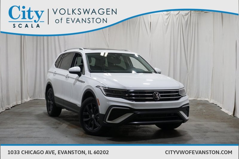 Certified 2024 Volkswagen Tiguan SE w/ Panoramic Sunroof Package image 1