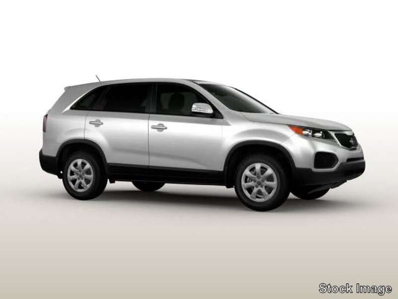 Used 2011 Kia Sorento LX image 1