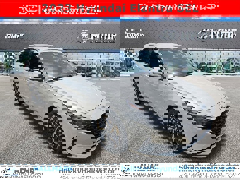 Used 2023 Hyundai Elantra SEL w/ Convenience Package image 1