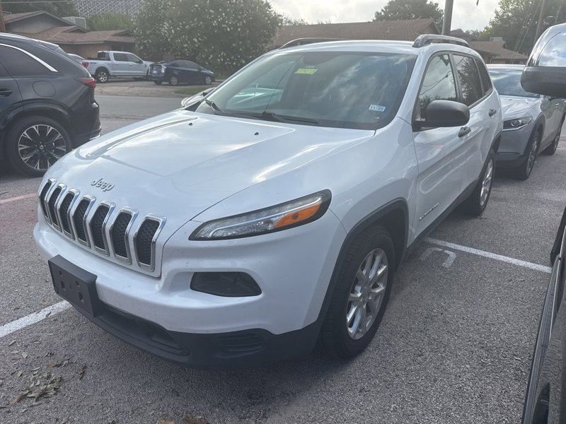 Used 2016 Jeep Cherokee Sport image 1
