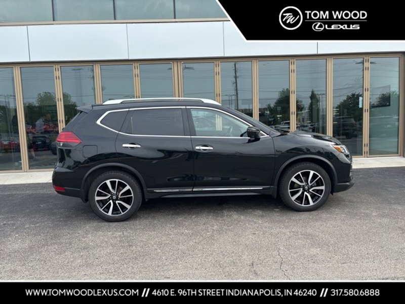 Used 2017 Nissan Rogue SL w/ SL Premium Package image 1