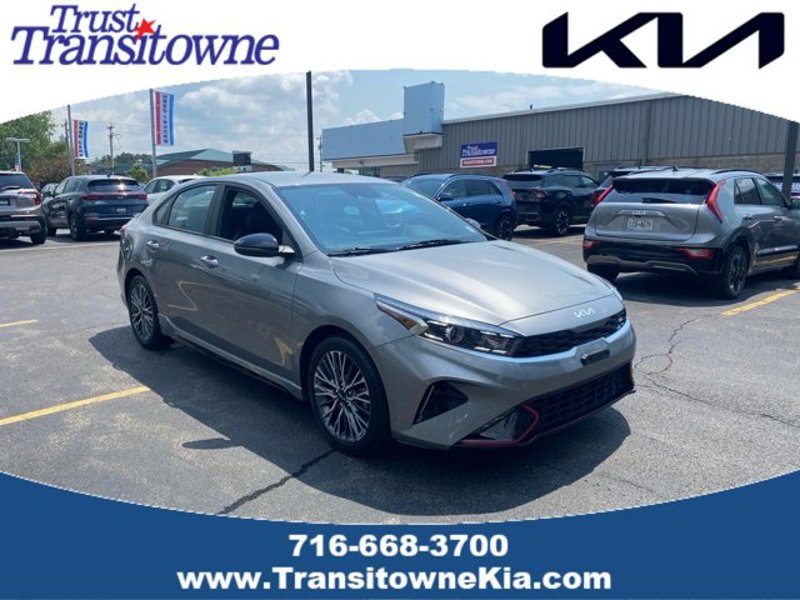 Certified 2022 Kia Forte GT-Line image 1
