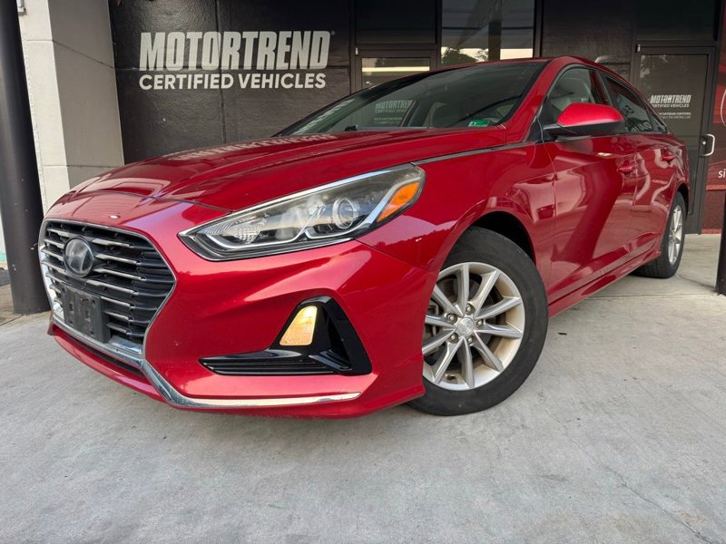 Used 2018 Hyundai Sonata SE image 1