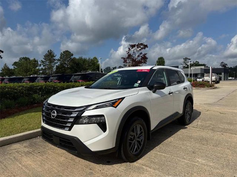 Certified 2025 Nissan Rogue S image 1