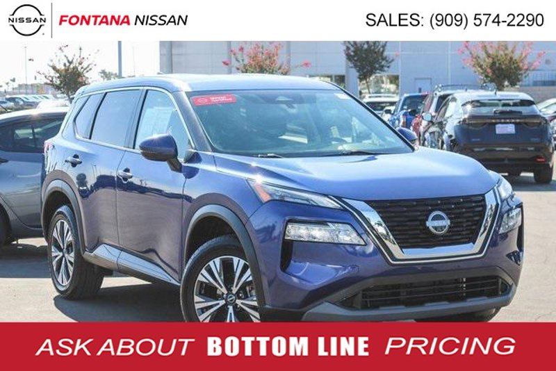 Certified 2022 Nissan Rogue SV image 1