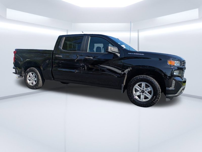 Used 2020 Chevrolet Silverado 1500 Custom w/ Custom Value Package image 1