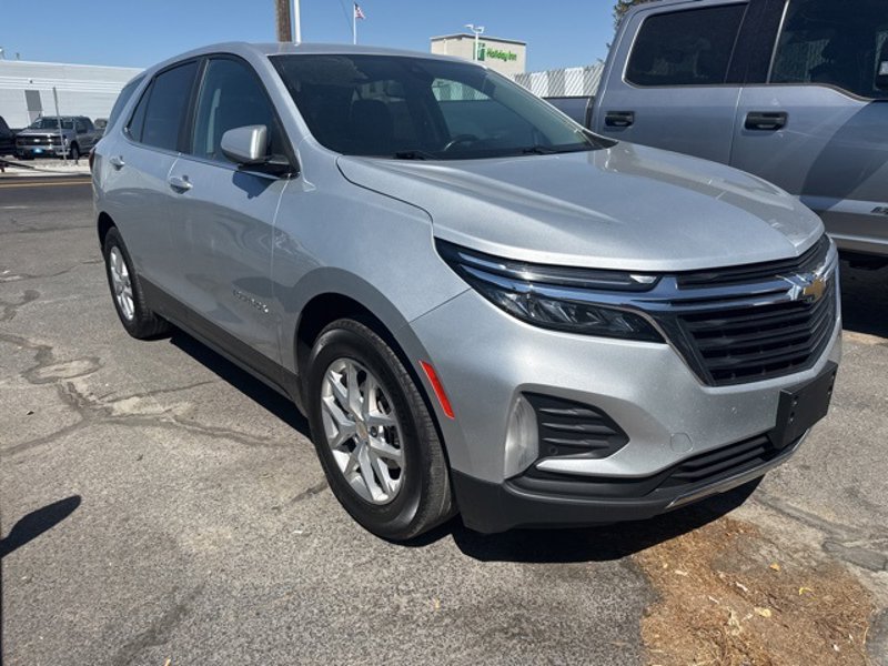 Used 2022 Chevrolet Equinox LT w/ Driver Convenience Package image 1