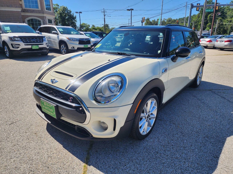 Used 2016 MINI Cooper Clubman S image 1