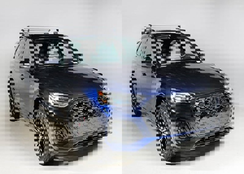 Certified 2025 Audi Q5 2.0T Premium Plus w/ Premium Plus Package image 1