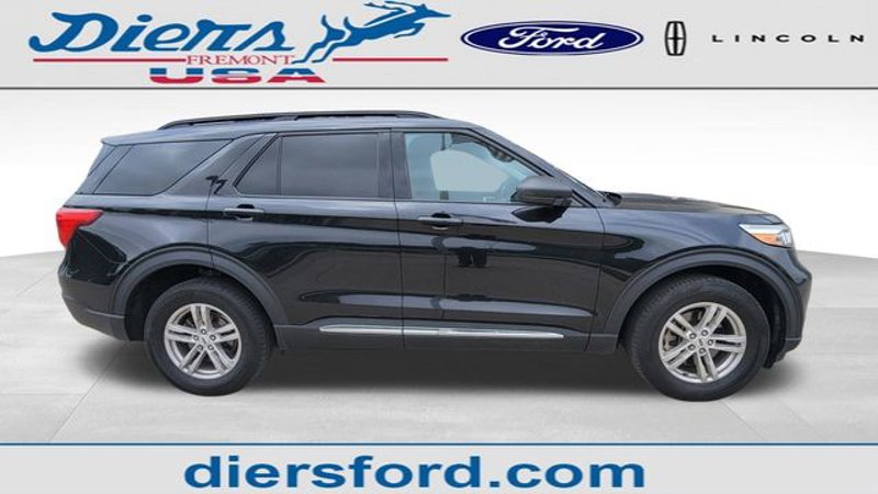 Certified 2023 Ford Explorer XLT w/ Equipment Group 202A image 1