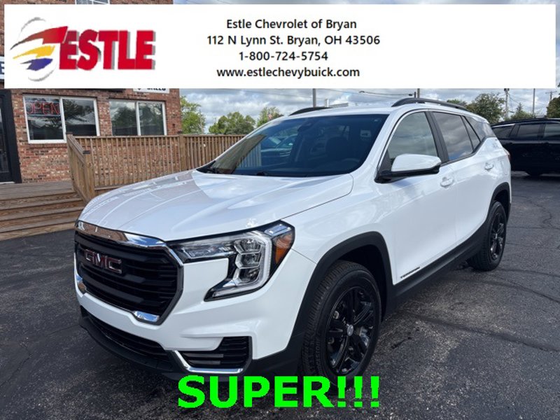 Used 2023 GMC Terrain SLE w/ Driver Convenience Package image 1