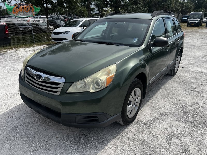 Used 2010 Subaru Outback 2.5i image 1
