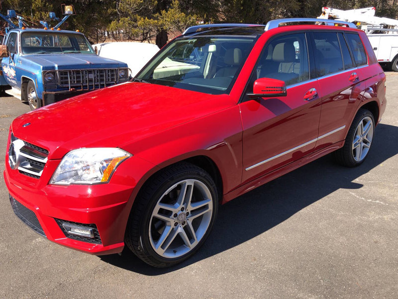 Used 2011 Mercedes-Benz GLK 350 4MATIC image 1