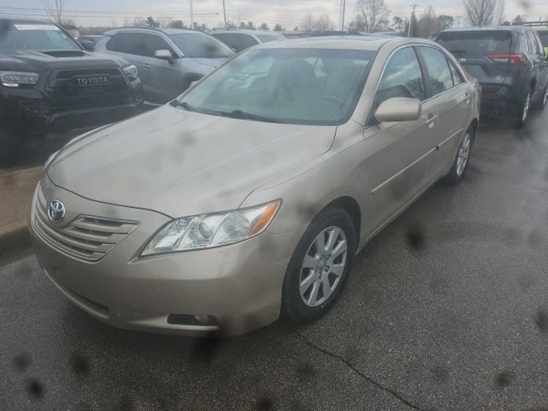 Used 2009 Toyota Camry XLE image 1