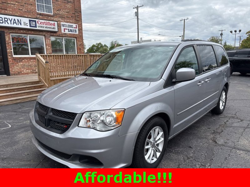 Used 2014 Dodge Grand Caravan SXT image 1