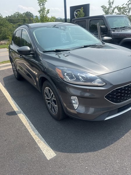 Used 2020 Ford Escape SEL image 1