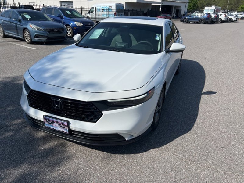 Certified 2023 Honda Accord EX image 1