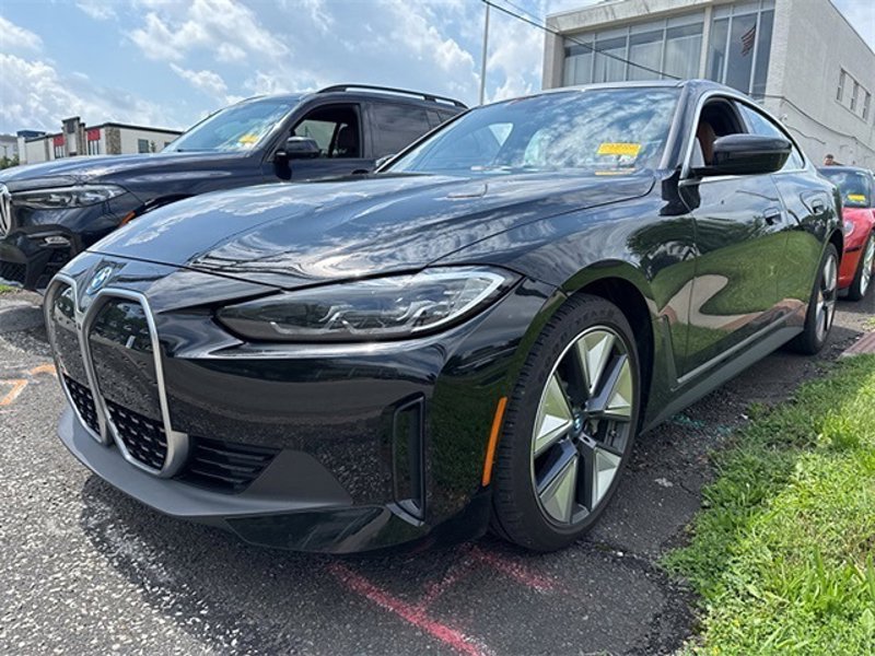 Certified 2023 BMW i4 eDrive35 w/ Premium Package image 1