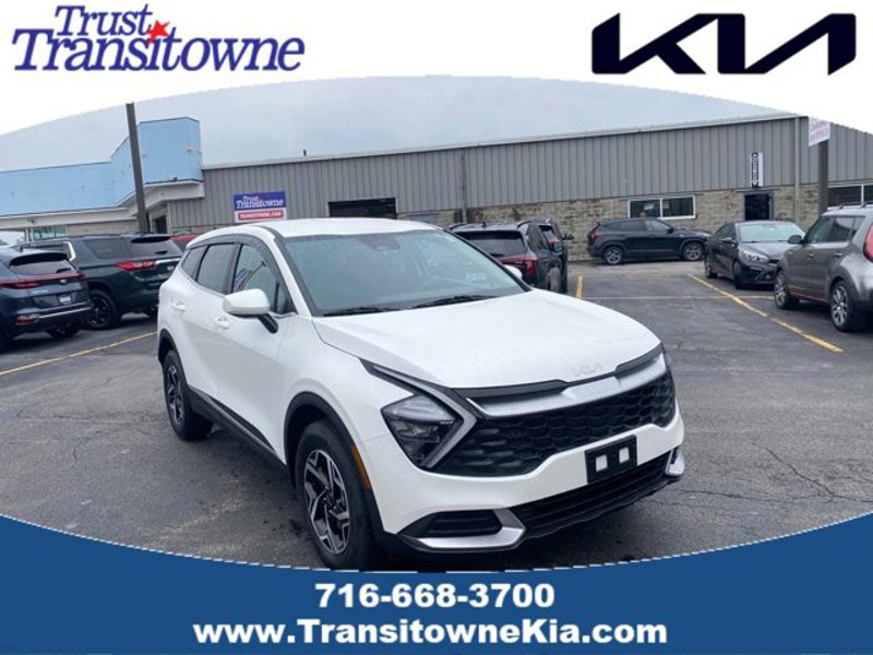 Certified 2023 Kia Sportage LX image 1