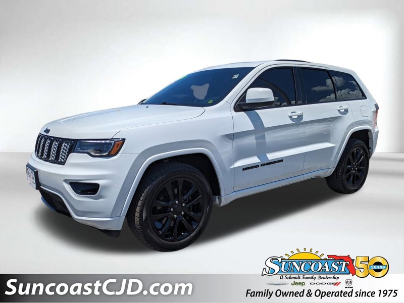 Certified 2020 Jeep Grand Cherokee Altitude image 1