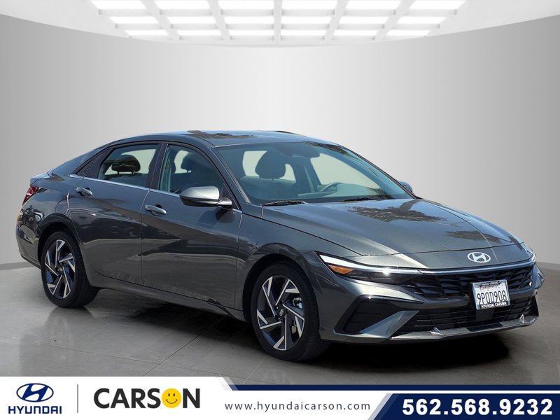 Certified 2025 Hyundai Elantra SEL image 1
