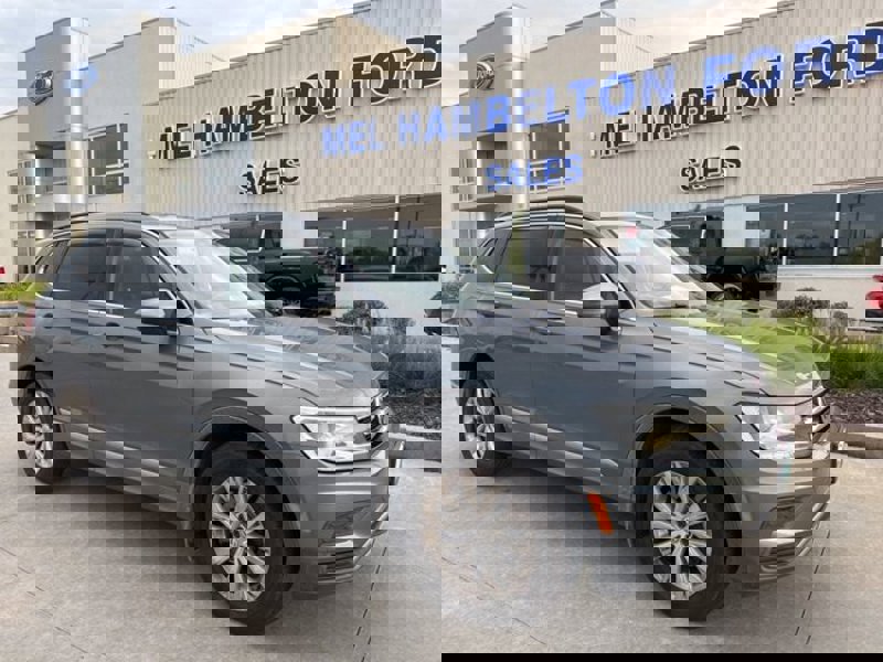 Used 2018 Volkswagen Tiguan SE image 1