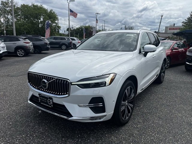 Certified 2022 Volvo XC60 B5 Inscription w/ Advanced Package image 1