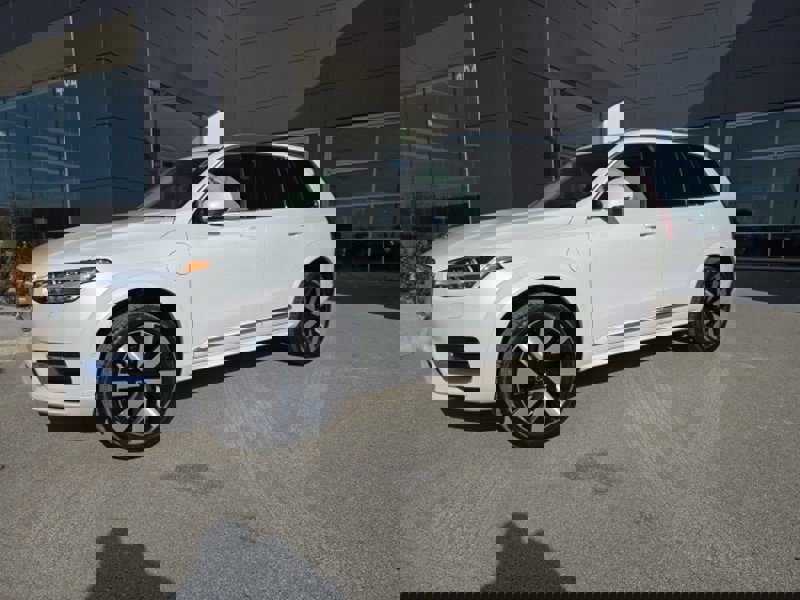 Certified 2025 Volvo XC90 T8 Ultra w/ Protection Package Premier image 1