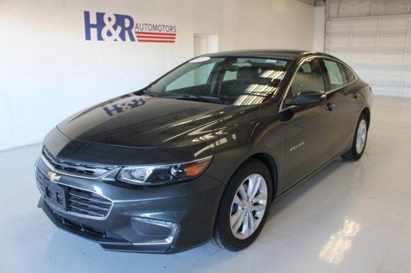 Used 2018 Chevrolet Malibu LT image 1