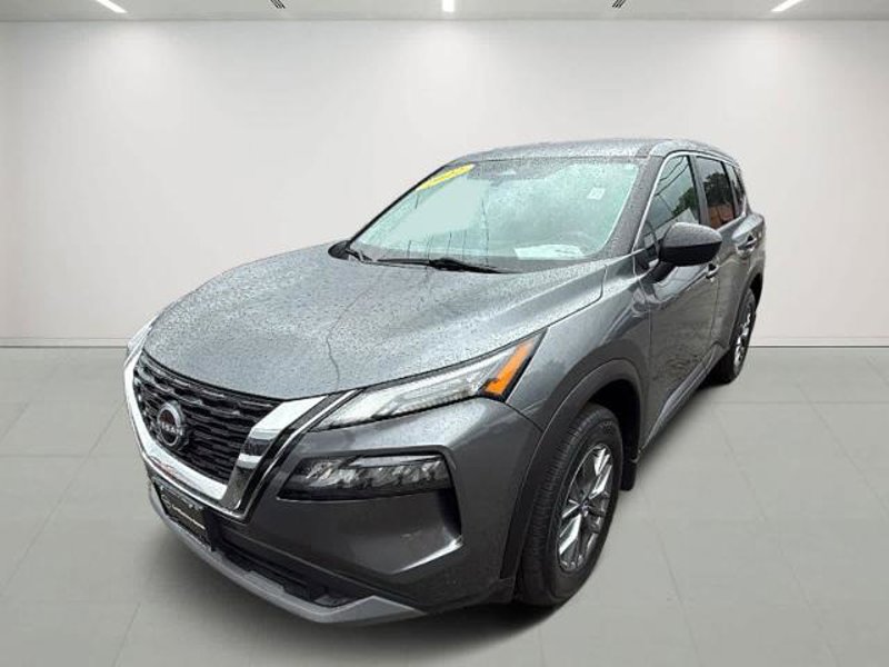 Certified 2022 Nissan Rogue S image 1