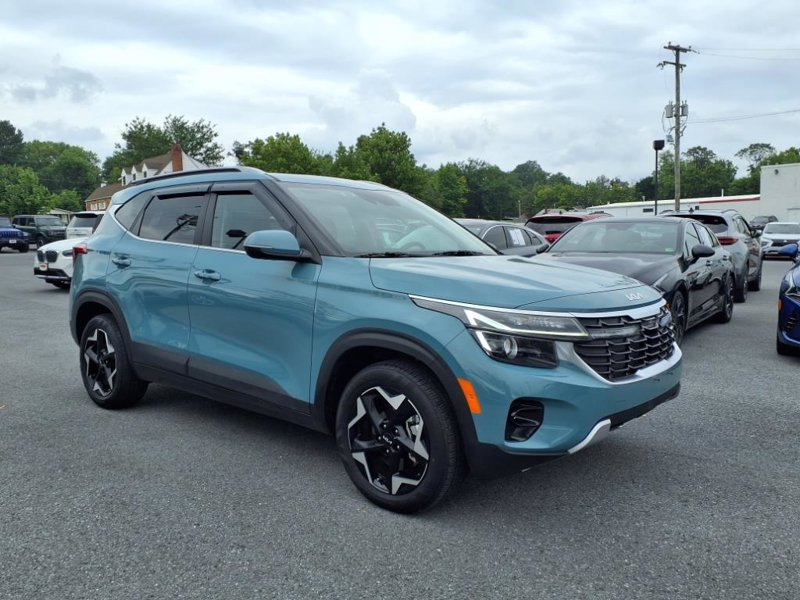 Certified 2024 Kia Seltos EX image 1