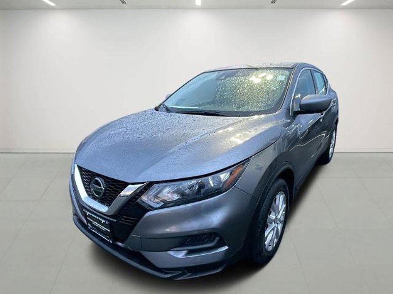 Certified 2022 Nissan Rogue Sport S image 1