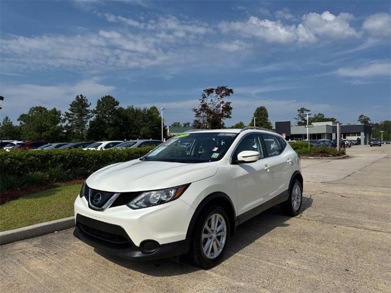 Certified 2018 Nissan Rogue Sport SV image 1